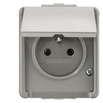 Купить 5UB4741 DELTA FLACHE РОЗЕТКА SCHUKO С КРЫШКОЙ 16А AC 250В IP44  С ЗАЩИТОЙ ОТ БРЫЗГ С ЗАЩИТНЫМ КОНТАКТОМ И ЗАЩИТНОЙ КРЫШКОЙ НАВЕСНОГО МОНТАЖА